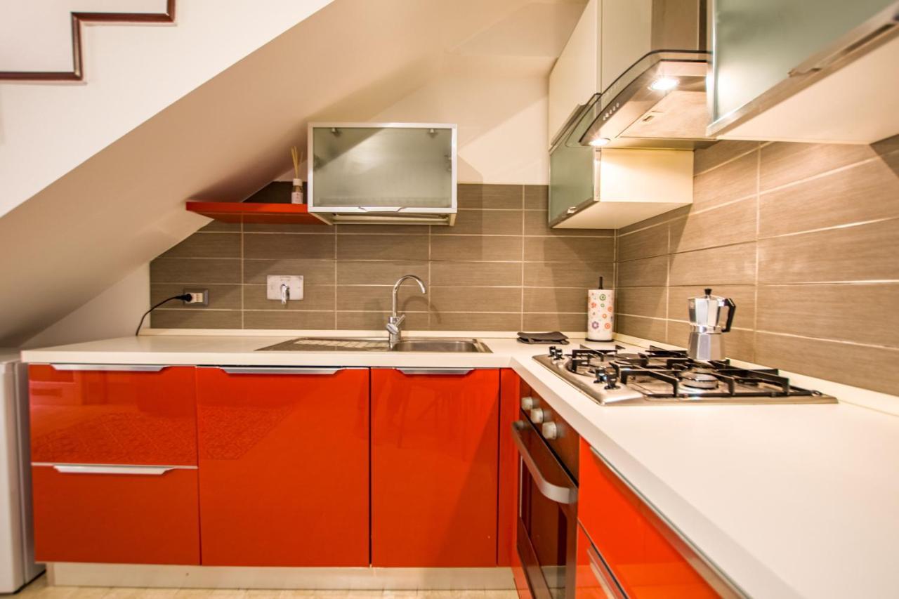 Apartamento La Casa Di Lu Trieste Exterior foto
